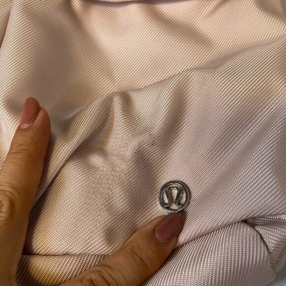 Lululemon City Adventurer Shoulder Bag 7L Misty Pink - Picture 3 of 4